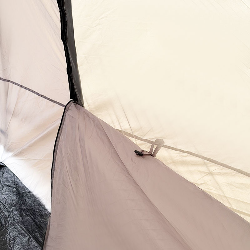 Khemah Dua Lapis Perkhemahan Luaran Yang Bersambung Ke Belakang Kenderaan